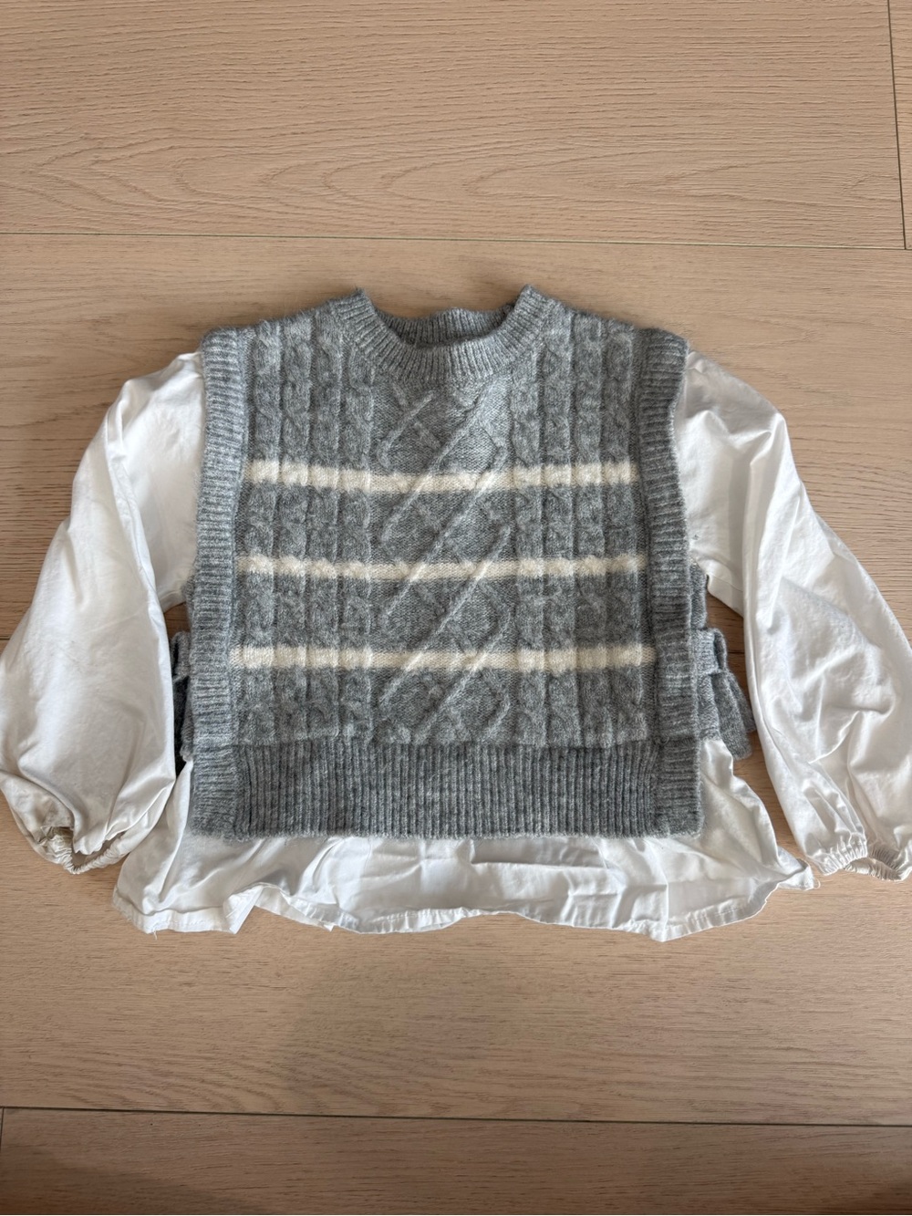 Zara Gray Cable-Knit Sweater Vest with White Stripes | 18-24 months
